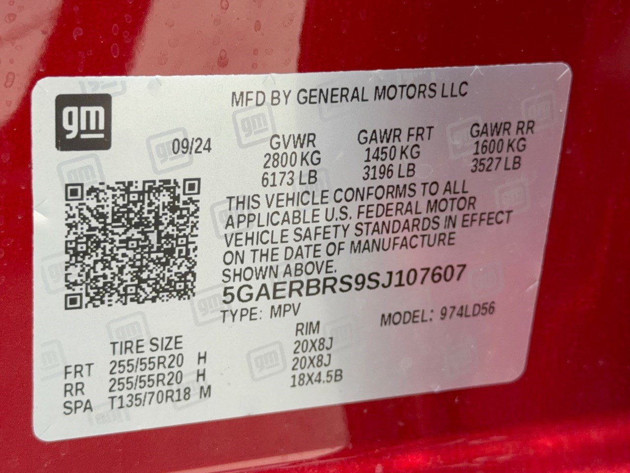 Certified 2025 Buick Enclave Sport Touring w/ Power Package FWD image 31