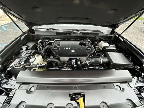 Certified 2025 INFINITI QX80 Sensory AWD/4WD image 14