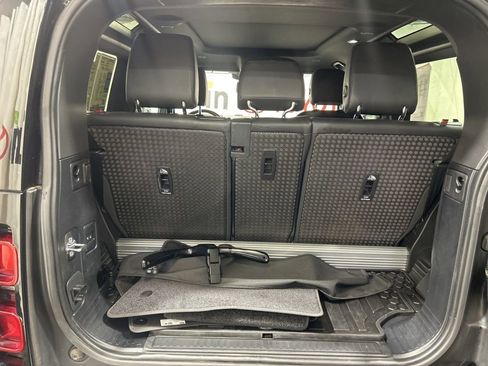 Used 2022 Land Rover Defender 90 X-Dynamic SE image 16