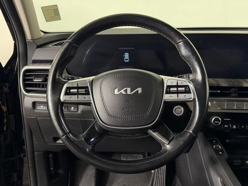 Used 2023 Kia Telluride EX w/ EX Captain's Chair Package AWD/4WD image 19