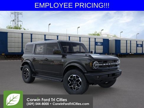 New 2026 Ford Bronco Outer Banks AWD/4WD image 1