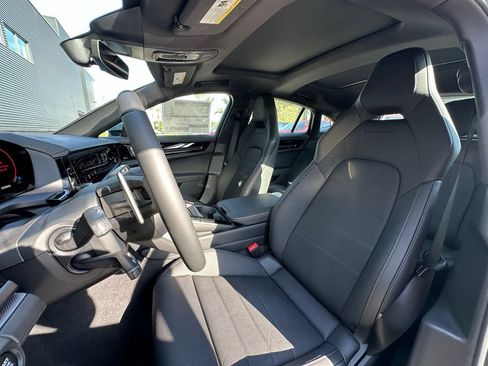 Certified 2026 Porsche Panamera w/ Premium Package RWD image 5