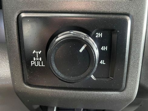 Used 2019 Ford F250 XL w/ Power Equipment Group AWD/4WD image 20