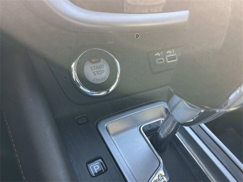 Used 2021 Nissan Murano Platinum w/ Cargo Package image 35