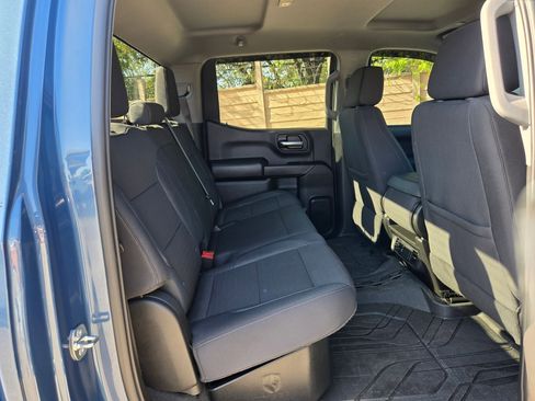 Used 2024 Chevrolet Silverado 1500 Custom w/ Turbomax Blackout Package image 25