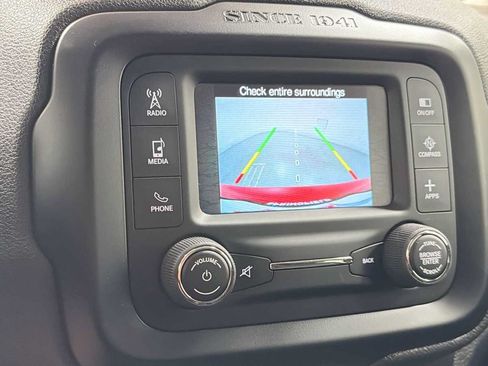 Used 2016 Jeep Renegade Sport w/ Power & Air Group FWD image 19