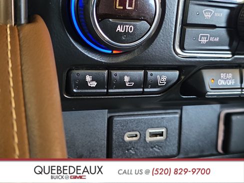 Used 2021 Chevrolet Tahoe High Country w/ Premium Package AWD/4WD image 23