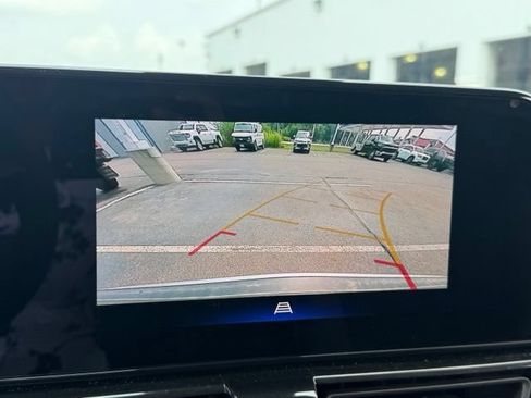 Used 2025 Chevrolet TrailBlazer LT AWD/4WD image 46