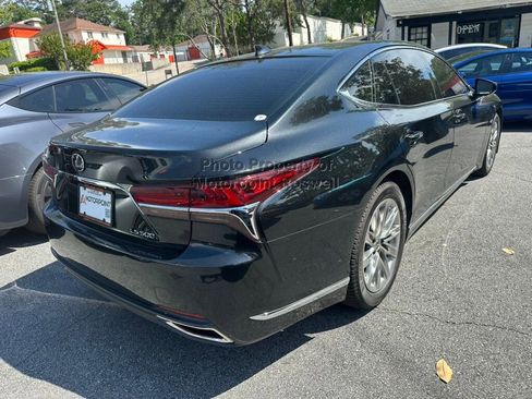 Used 2019 Lexus LS 500 w/ Accessory Package (Z2) RWD image 22