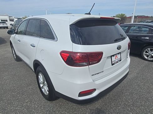 Used 2019 Kia Sorento L image 7