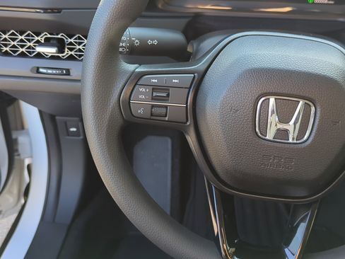 New 2025 Honda Accord SE image 24