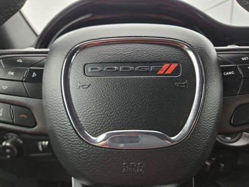 Used 2022 Dodge Durango R/T w/ Blacktop Package AWD/4WD image 28