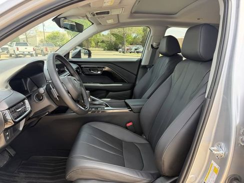 Used 2025 Acura ADX FWD image 25