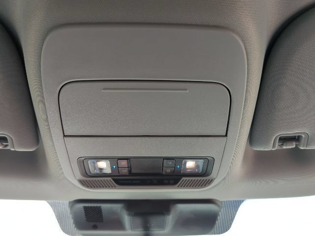 Used 2025 Ford F350 XLT AWD/4WD image 18