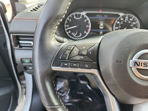 Used 2020 Nissan Sentra SR w/ Lighting Package FWD image 20