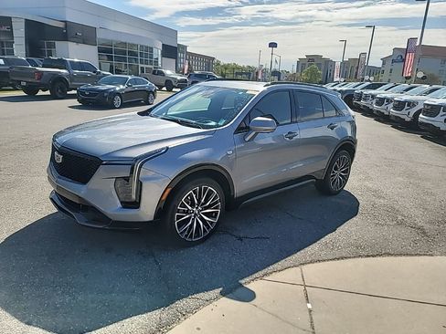 Certified 2024 Cadillac XT4 Sport image 3