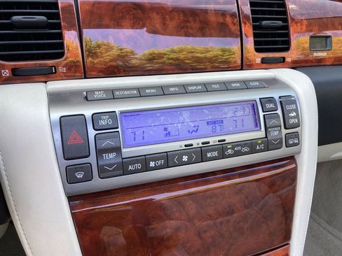 Used 2008 Lexus SC 430 Convertible image 26