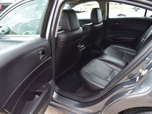 Used 2013 Acura ILX w/ Technology Package FWD image 24