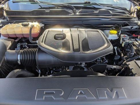 Used 2025 RAM 1500 Laramie AWD/4WD image 22