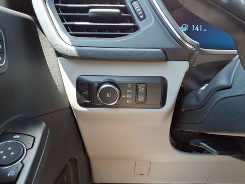 Used 2023 Ford Escape Platinum AWD/4WD image 13