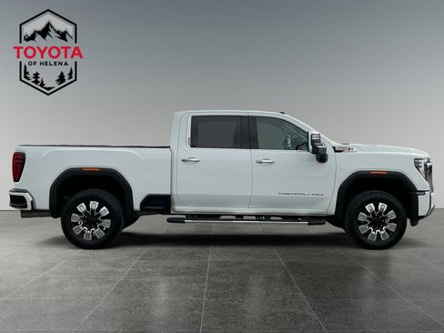 Used 2024 GMC Sierra 2500 Denali w/ Denali Reserve Package AWD/4WD image 6