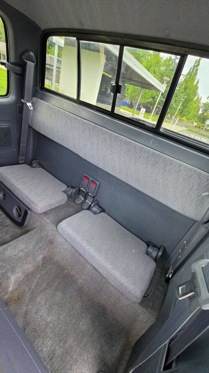 Used 1999 Toyota Tacoma 4x4 Xtracab w/ SR5 Pkg w/ Color-Key Pkg image 10