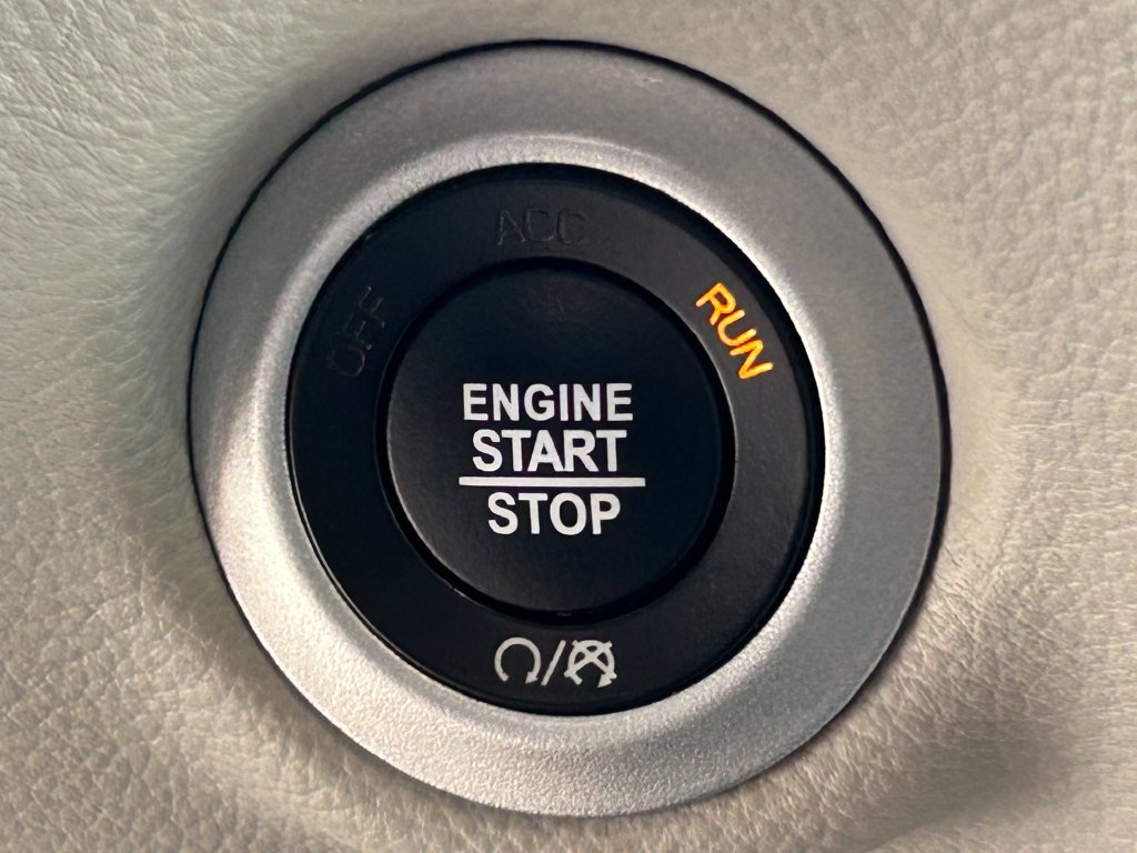 Used 2023 Chrysler Pacifica Touring-L FWD image 18