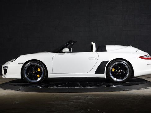 Used 2011 Porsche 911 Speedster RWD image 12