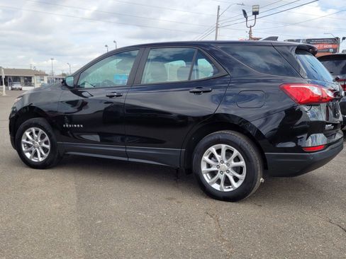 Used 2021 Chevrolet Equinox LS image 13