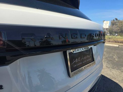 New 2026 Land Rover Range Rover Velar Dynamic SE image 16