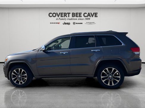 Used 2017 Jeep Grand Cherokee Overland image 5