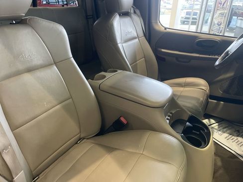 Used 2003 Ford F150 Lariat image 23