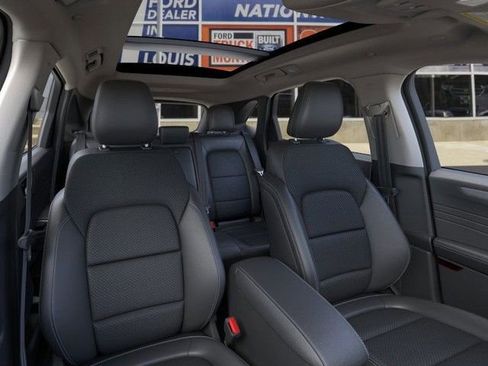 New 2025 Ford Escape SE image 10