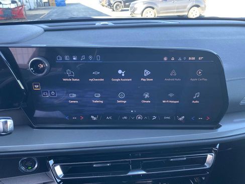 New 2026 Chevrolet Traverse LT w/ Sun and Wheel Package image 13