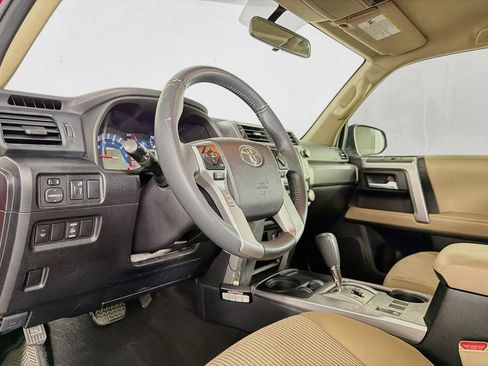 Used 2017 Toyota 4Runner SR5 RWD image 14