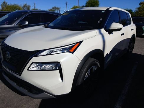 Certified 2021 Nissan Rogue SV FWD image 1