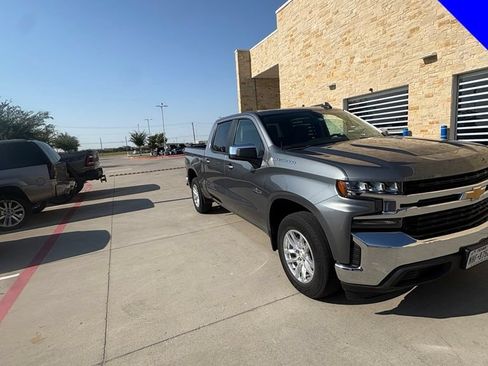 Used 2019 Chevrolet Silverado 1500 LT w/ Texas Edition RWD image 8