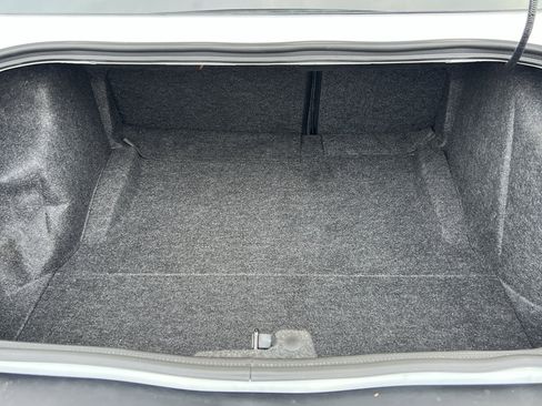 Used 2022 Dodge Challenger R/T w/ Blacktop Package image 36