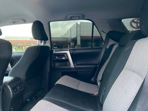 Used 2018 Toyota 4Runner SR5 RWD image 10