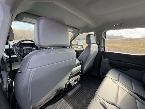 Used 2023 Ford F350 XL w/ Snow Plow Prep Package image 22