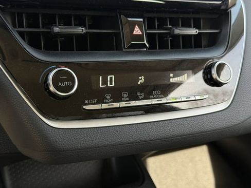 Certified 2022 Toyota Corolla LE image 21