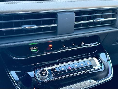 Used 2024 Lincoln Corsair Reserve image 17