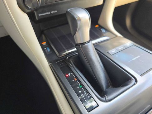 Used 2022 Lexus GX 460 Premium w/ Premium Package AWD/4WD image 38