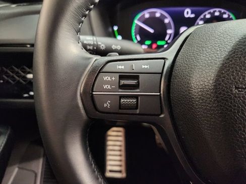 Used 2025 Honda Accord Sport image 26