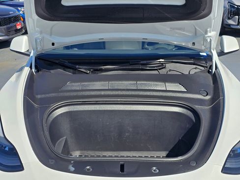 Used 2024 Tesla Model Y Performance AWD/4WD image 14