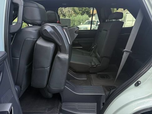 Used 2025 Toyota Sequoia Limited w/ Tow Technology Package AWD/4WD image 37