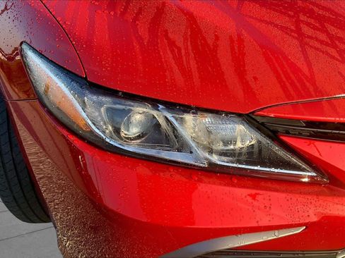 Used 2024 Toyota Camry LE FWD image 25