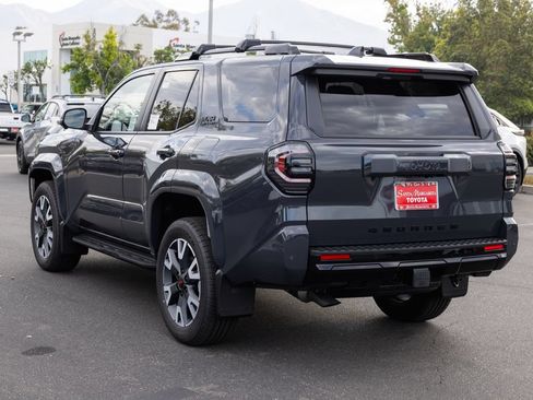 New 2026 Toyota 4Runner TRD Sport Premium AWD/4WD image 7