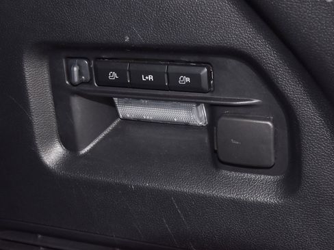 Certified 2025 Ford Explorer Platinum w/ LUX Leather Package image 38