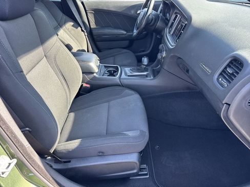 Used 2021 Dodge Charger SXT w/ Blacktop Package image 13